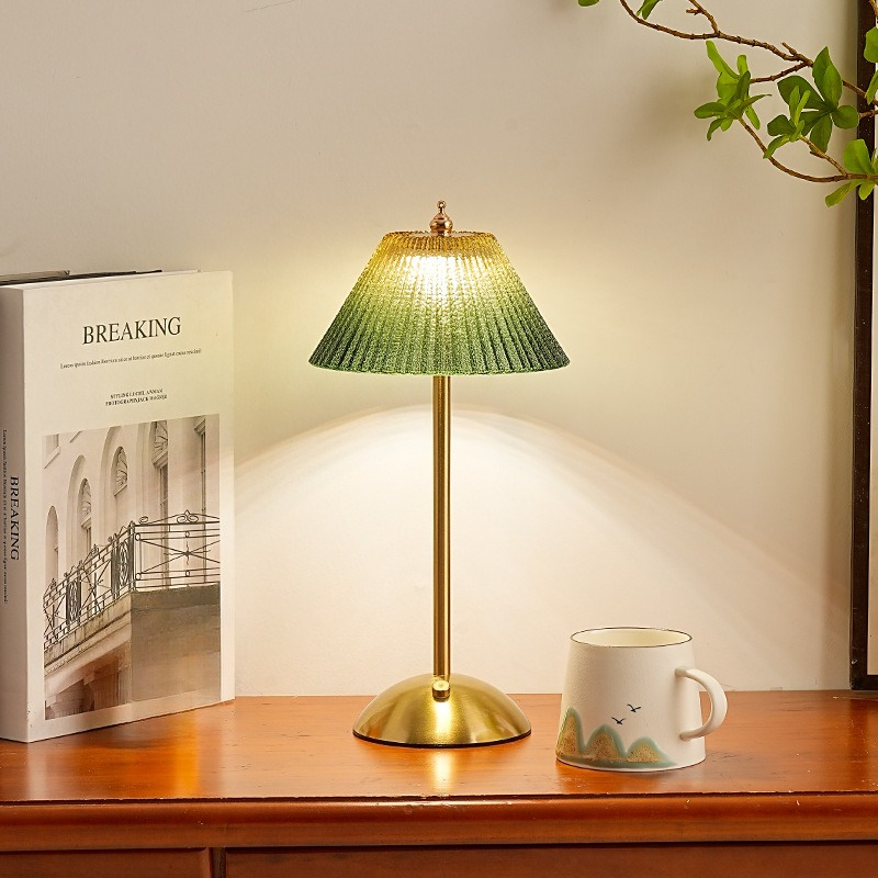 Lampa stołowa 2026 Retro Ribbe – Glass Bed recenzja i cena