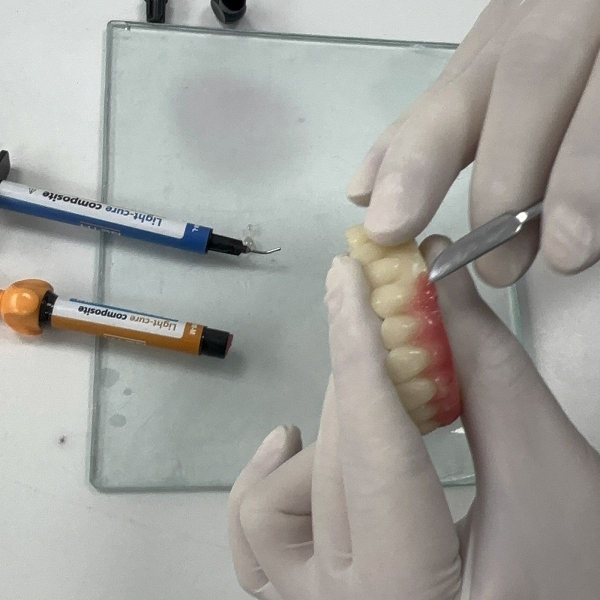 Materiały dentystyczne Polimer – Uv Resin recenzja i cena